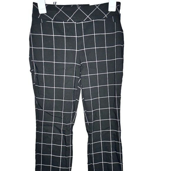 Charter Club Waist Smoothing Tummy Slimming Slim Leg Black Plaid Pants Size 2P - Picture 1 of 5